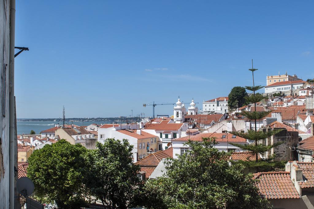 Alfama - St Estevao Viewpoint | Lisbon Cheese & Wine Apartments Exterior foto